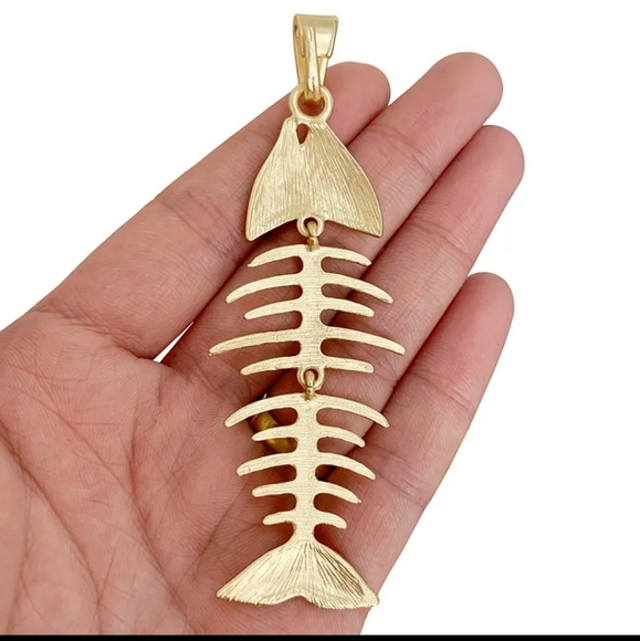Fish necklace pendant MOVES gold BIG FISH BONES SKULL New chain available - Picture 4 of 9